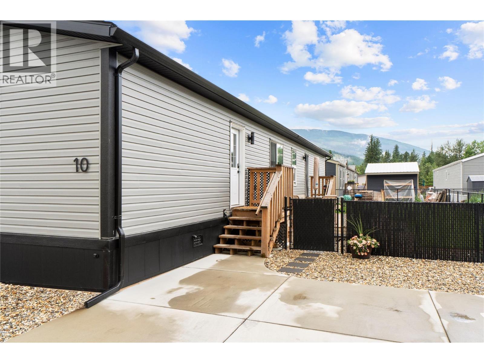 1705 Hillier Road Unit# 10, Sicamous, BC