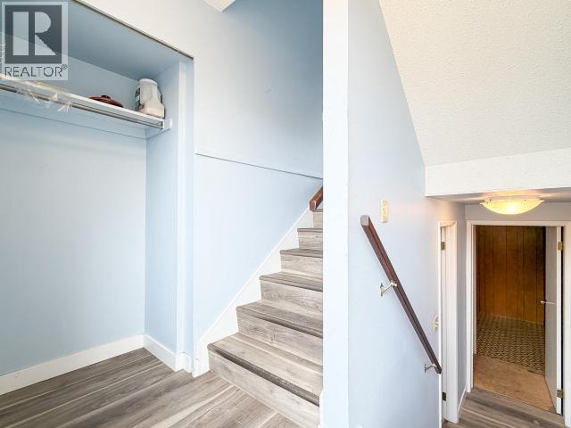 18-20 Harper Street, Faro, YT