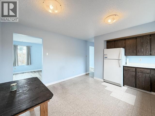 18-20 Harper Street, Faro, YT