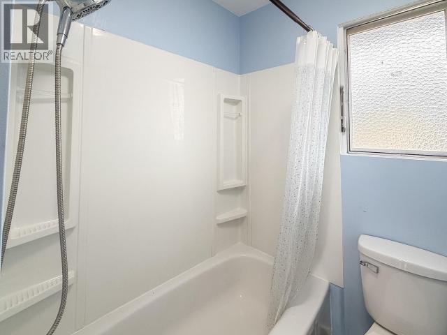 18-20 Harper Street, Faro, YT