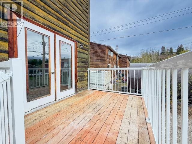 18-20 Harper Street, Faro, YT