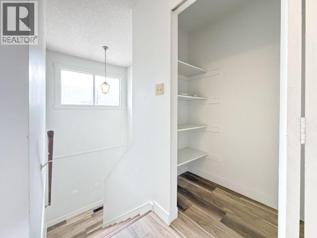 18-20 Harper Street, Faro, YT