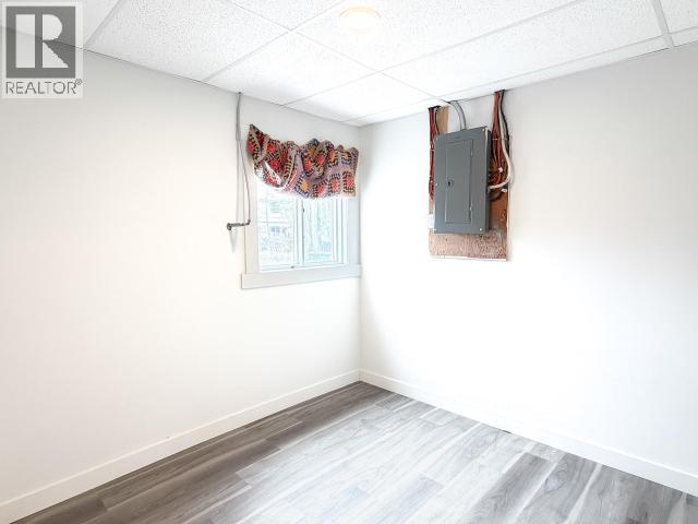 18-20 Harper Street, Faro, YT