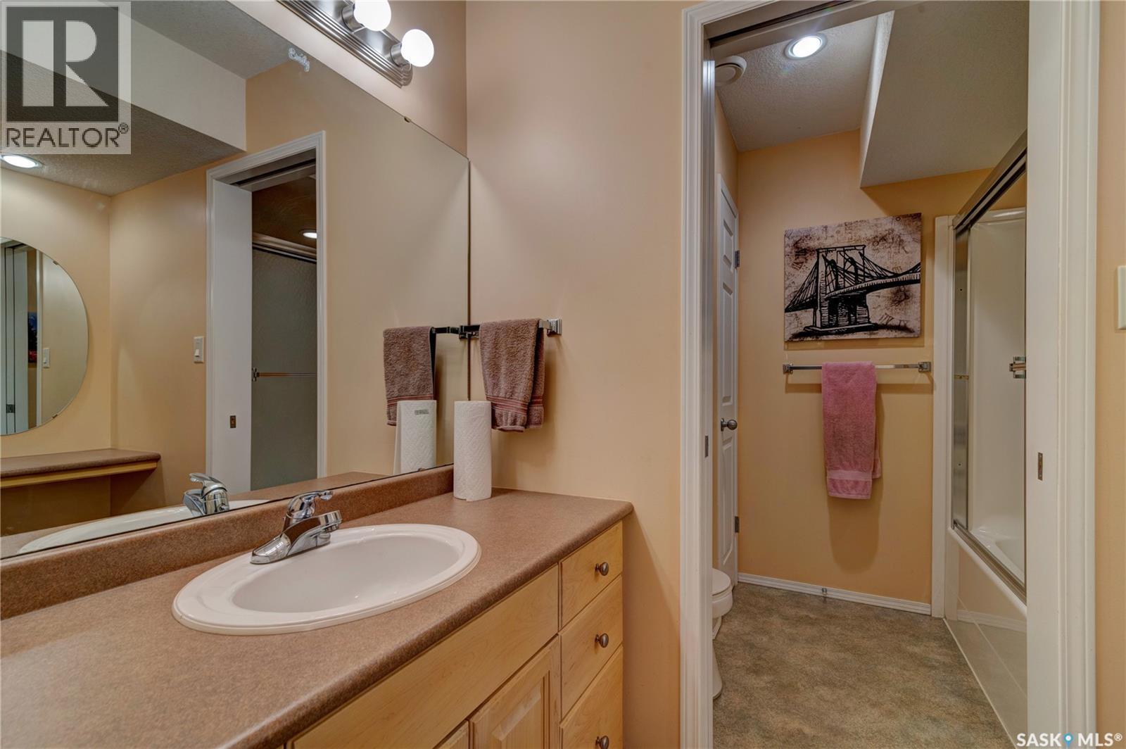3511 Bishop Crescent E, Regina, SK