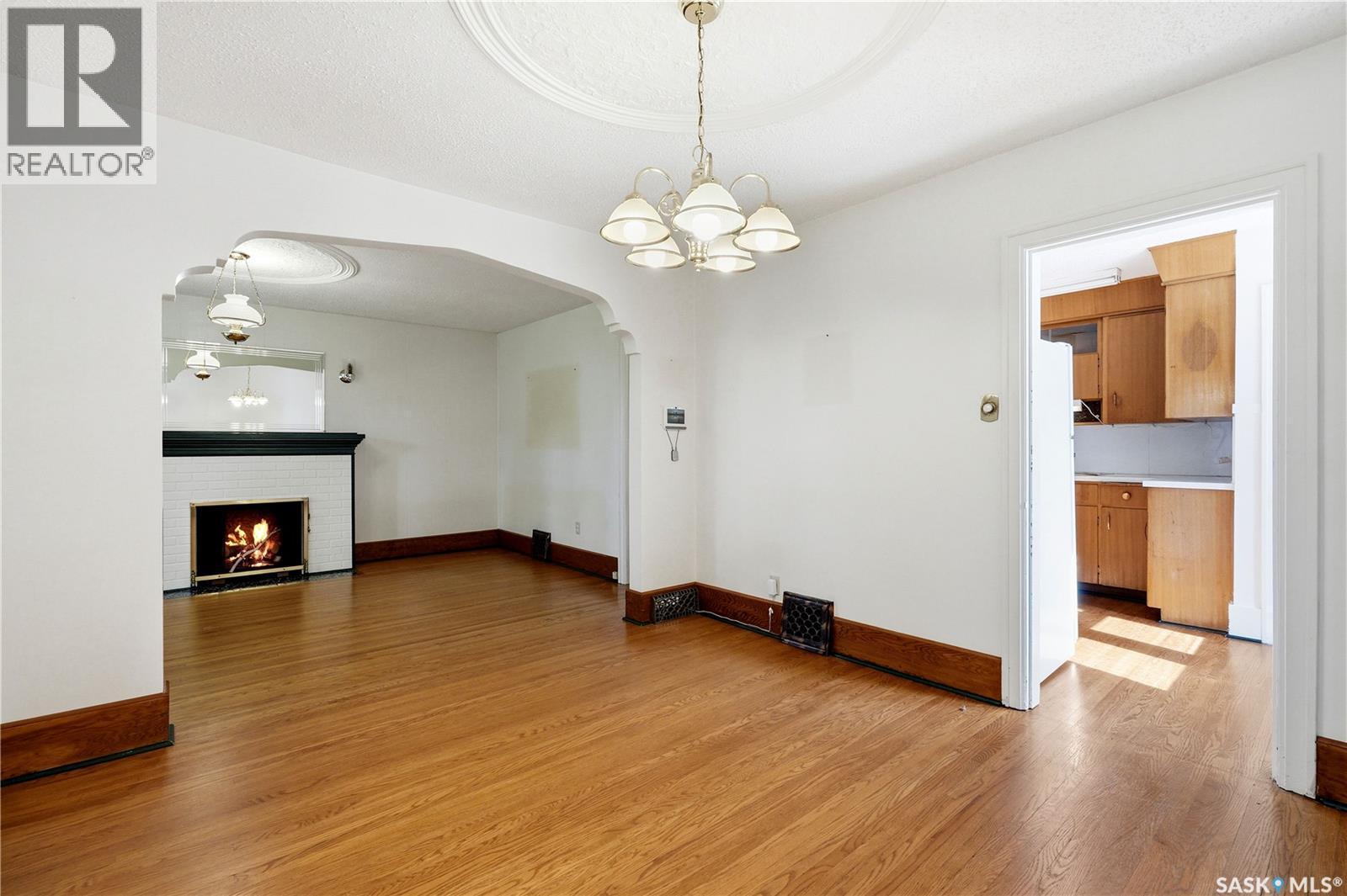 525 5Th Street E, Saskatoon, SK