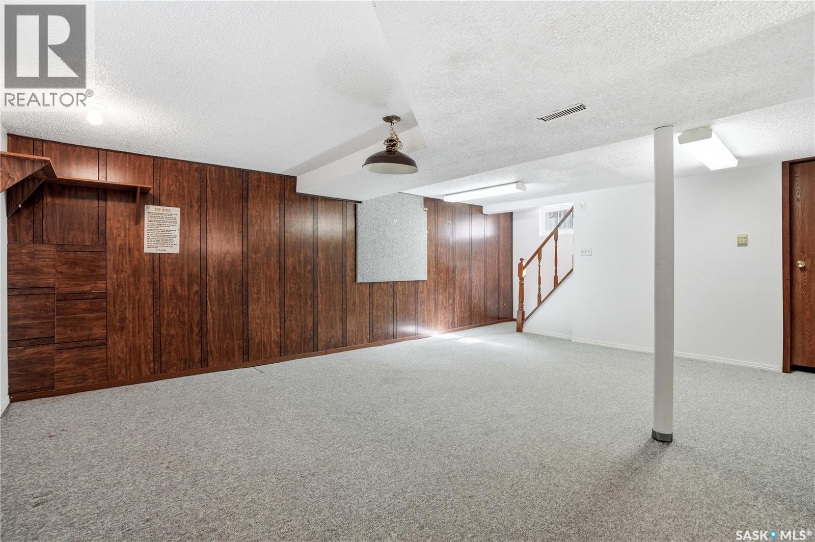 525 5Th Street E, Saskatoon, SK