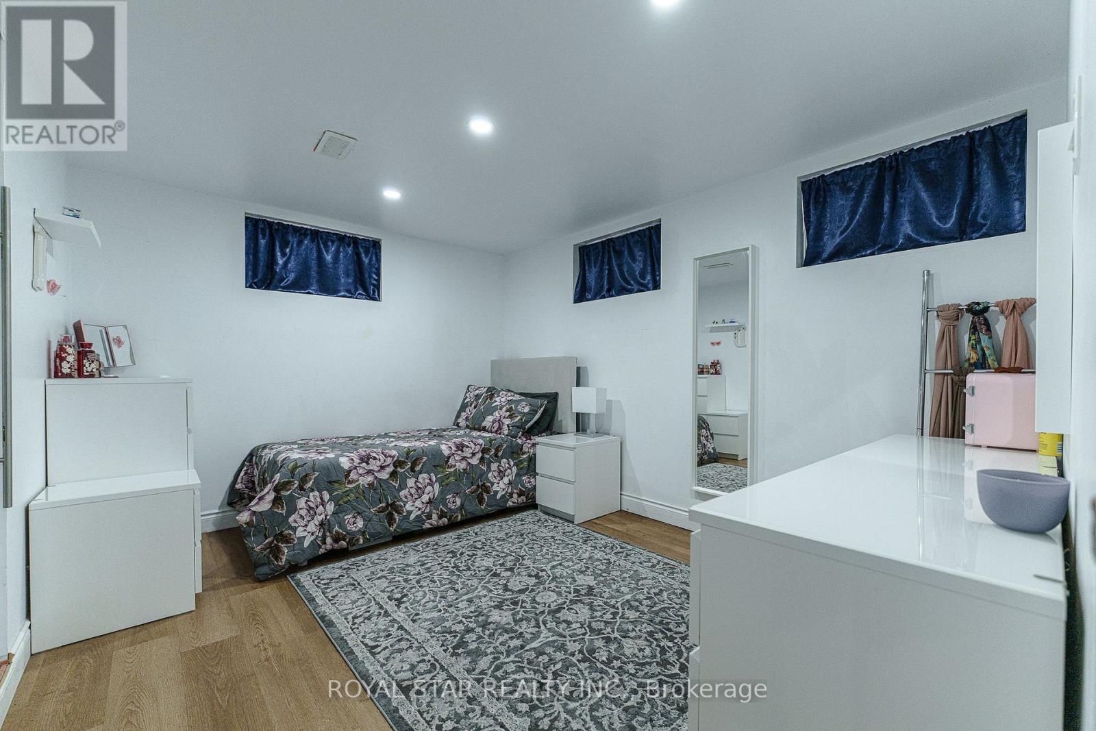 6540 Twenty Road E, Hamilton, ON