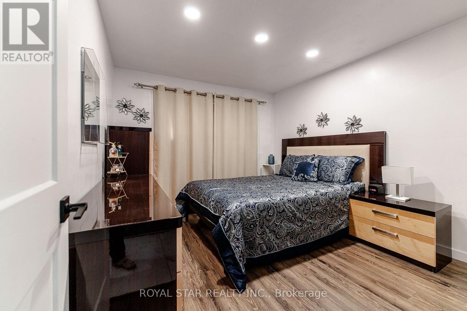 6540 Twenty Road E, Hamilton, ON
