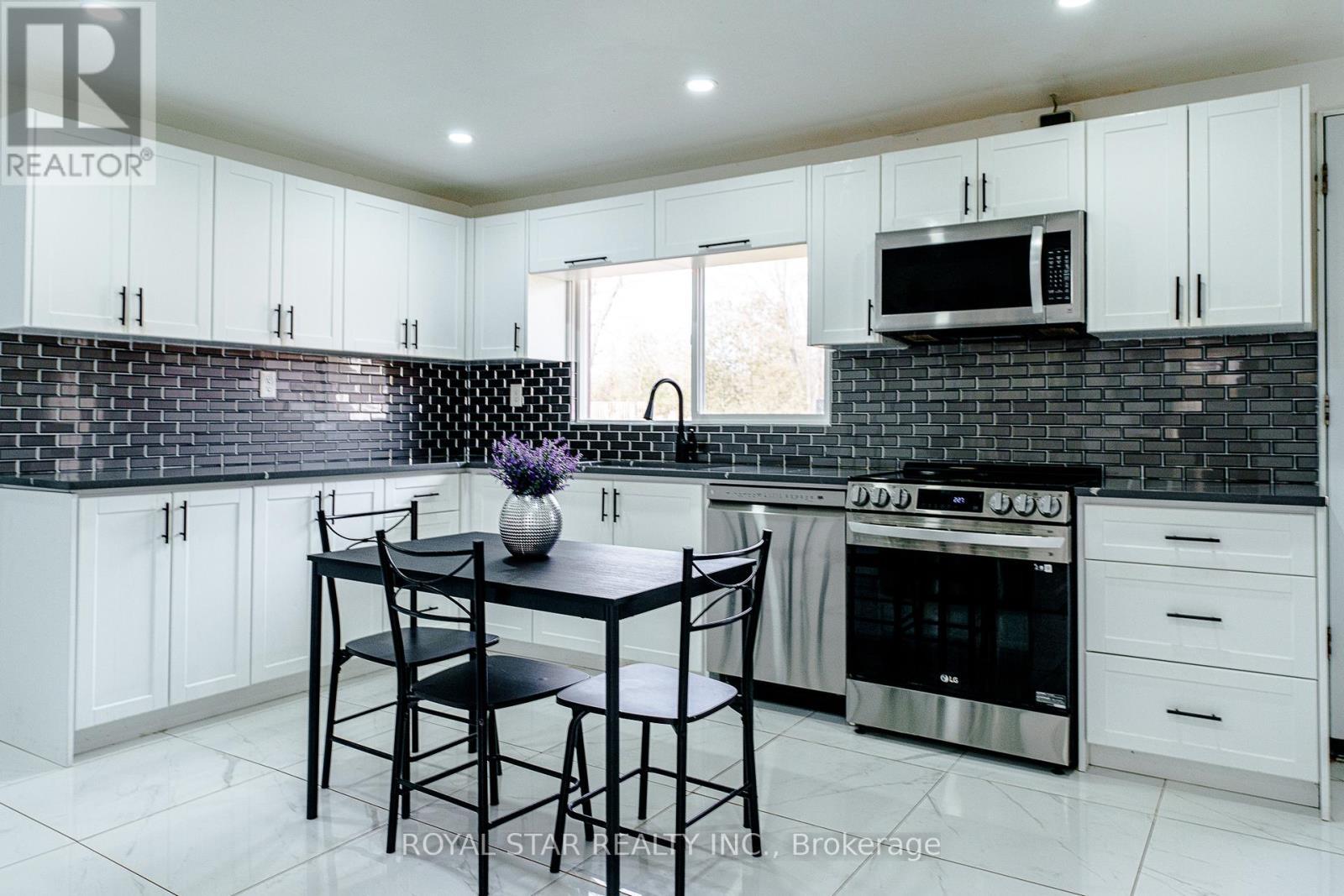 6540 Twenty Road E, Hamilton, ON