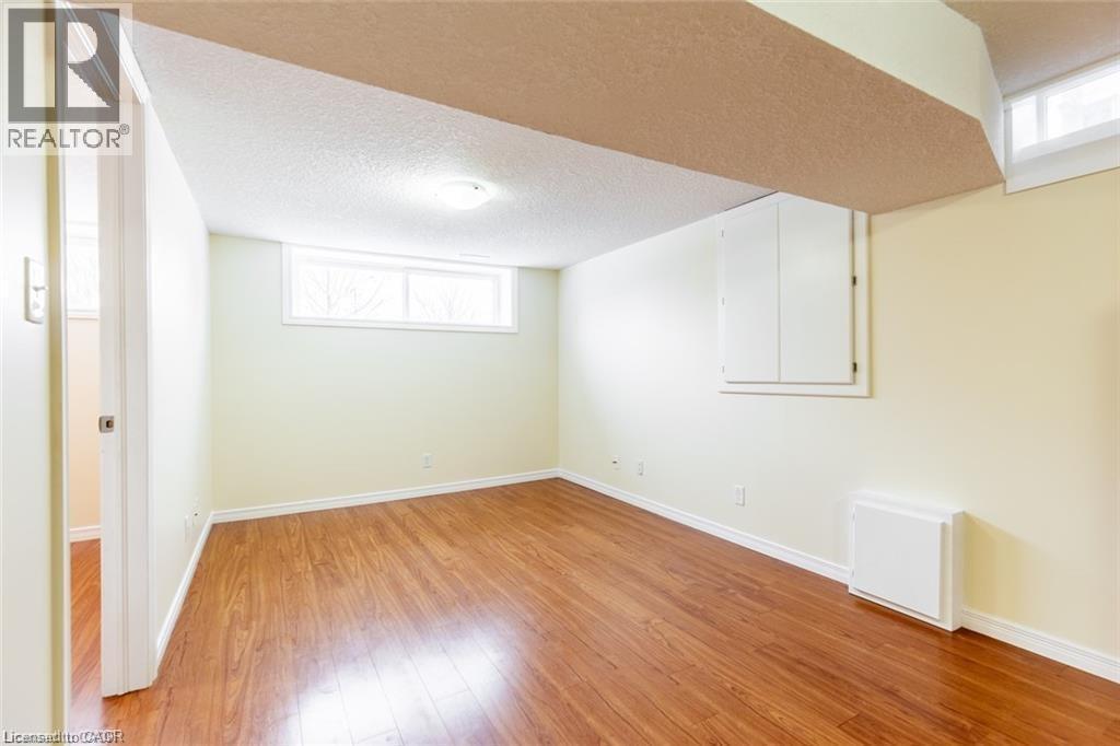 16 Garrow Drive, Hamilton, ON