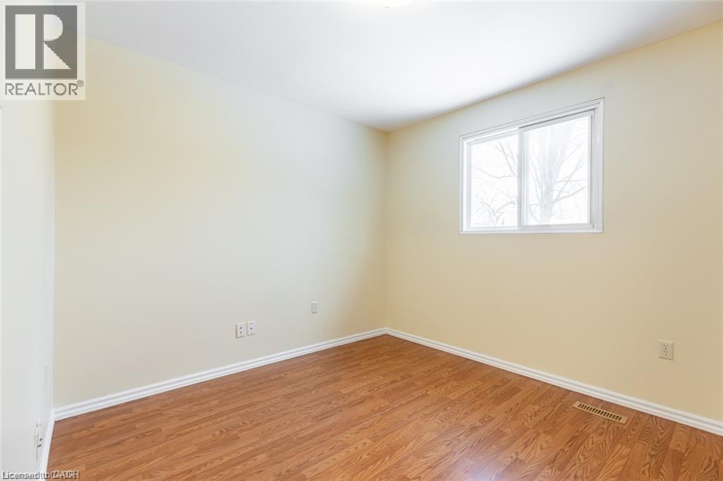 16 Garrow Drive, Hamilton, ON