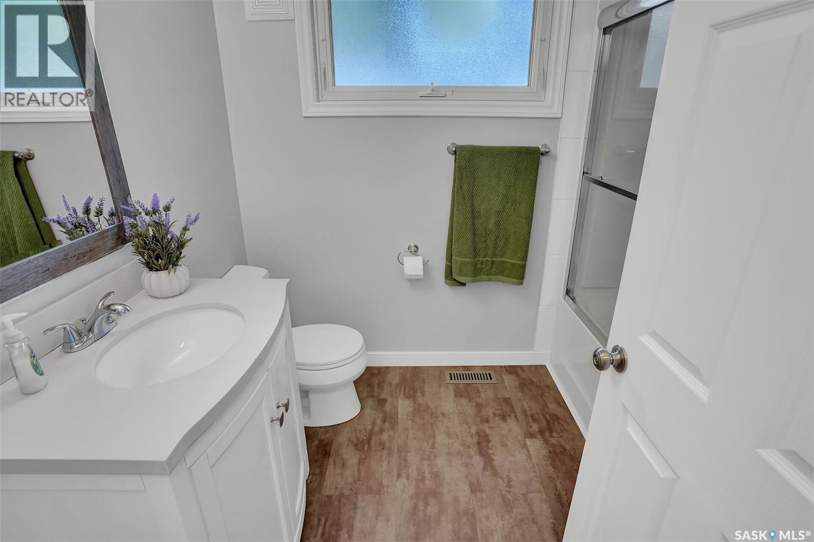 209 Douglas Avenue E, Regina, SK