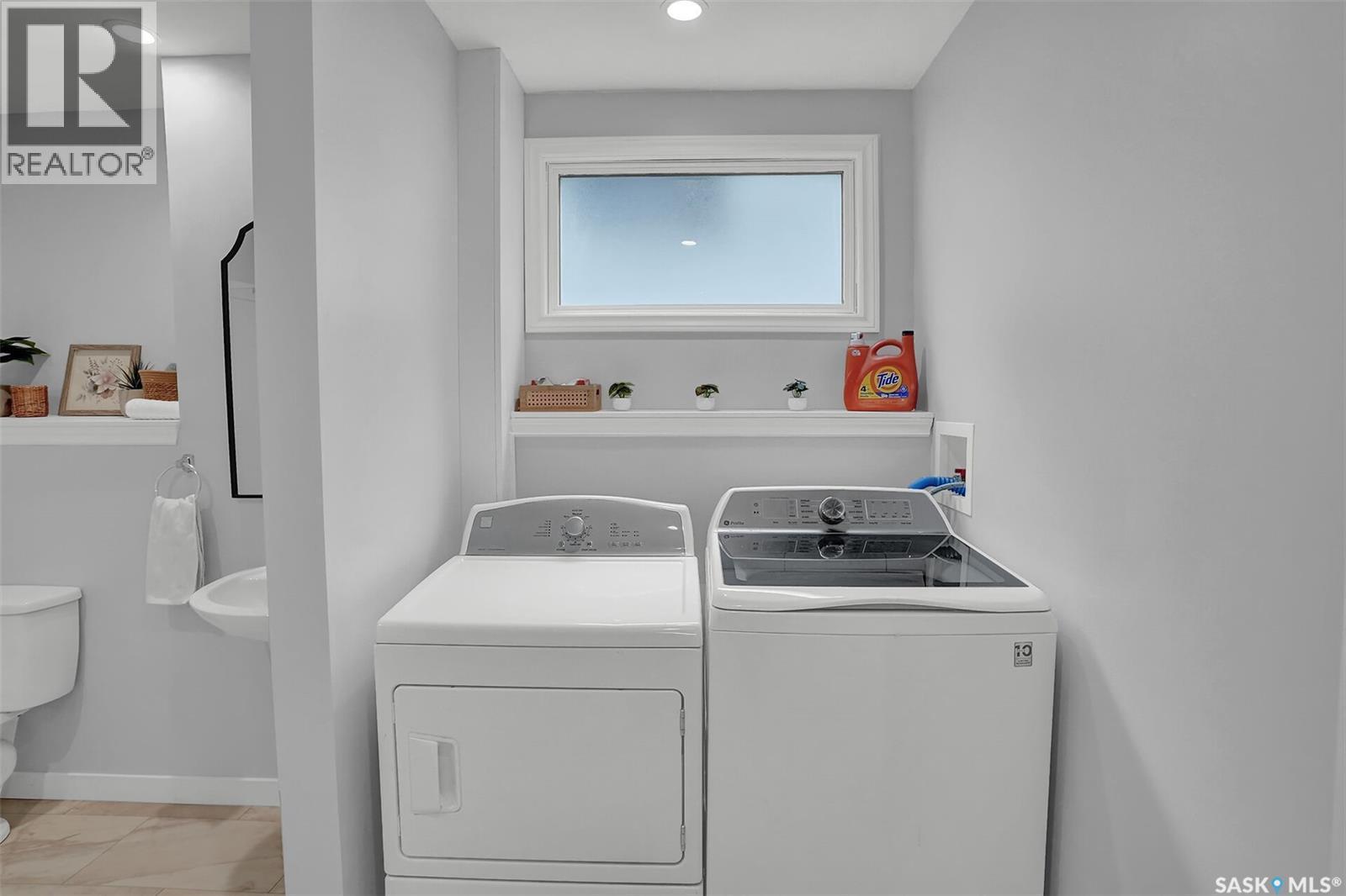 209 Douglas Avenue E, Regina, SK