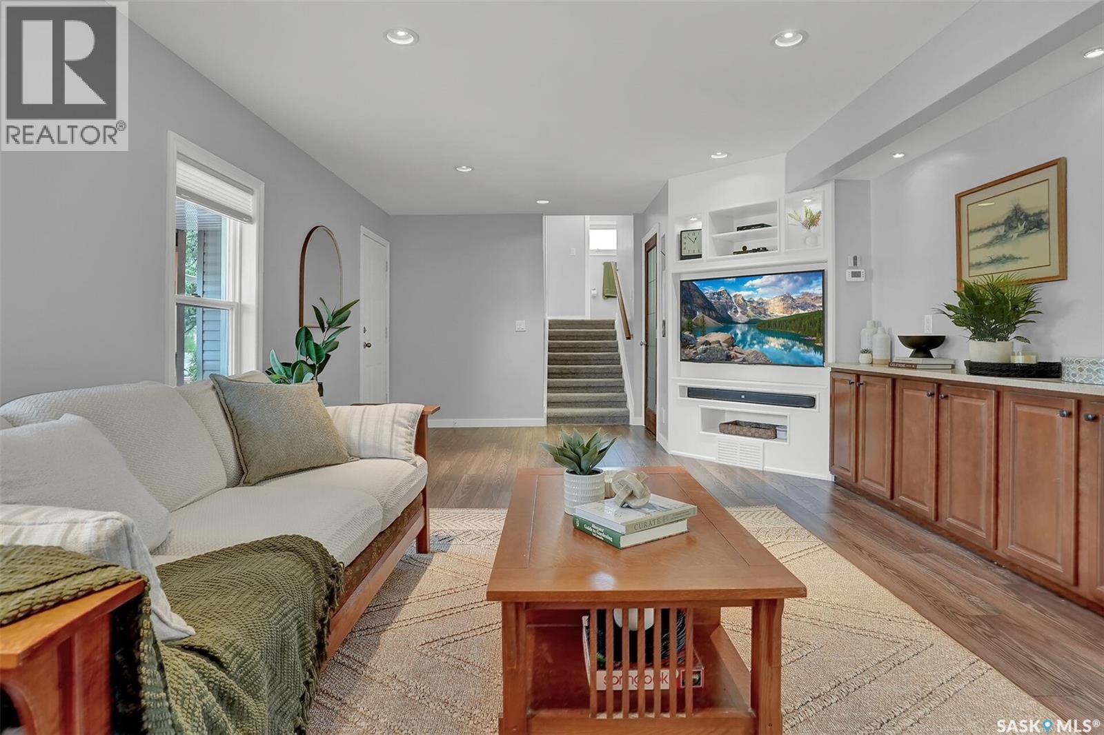 209 Douglas Avenue E, Regina, SK