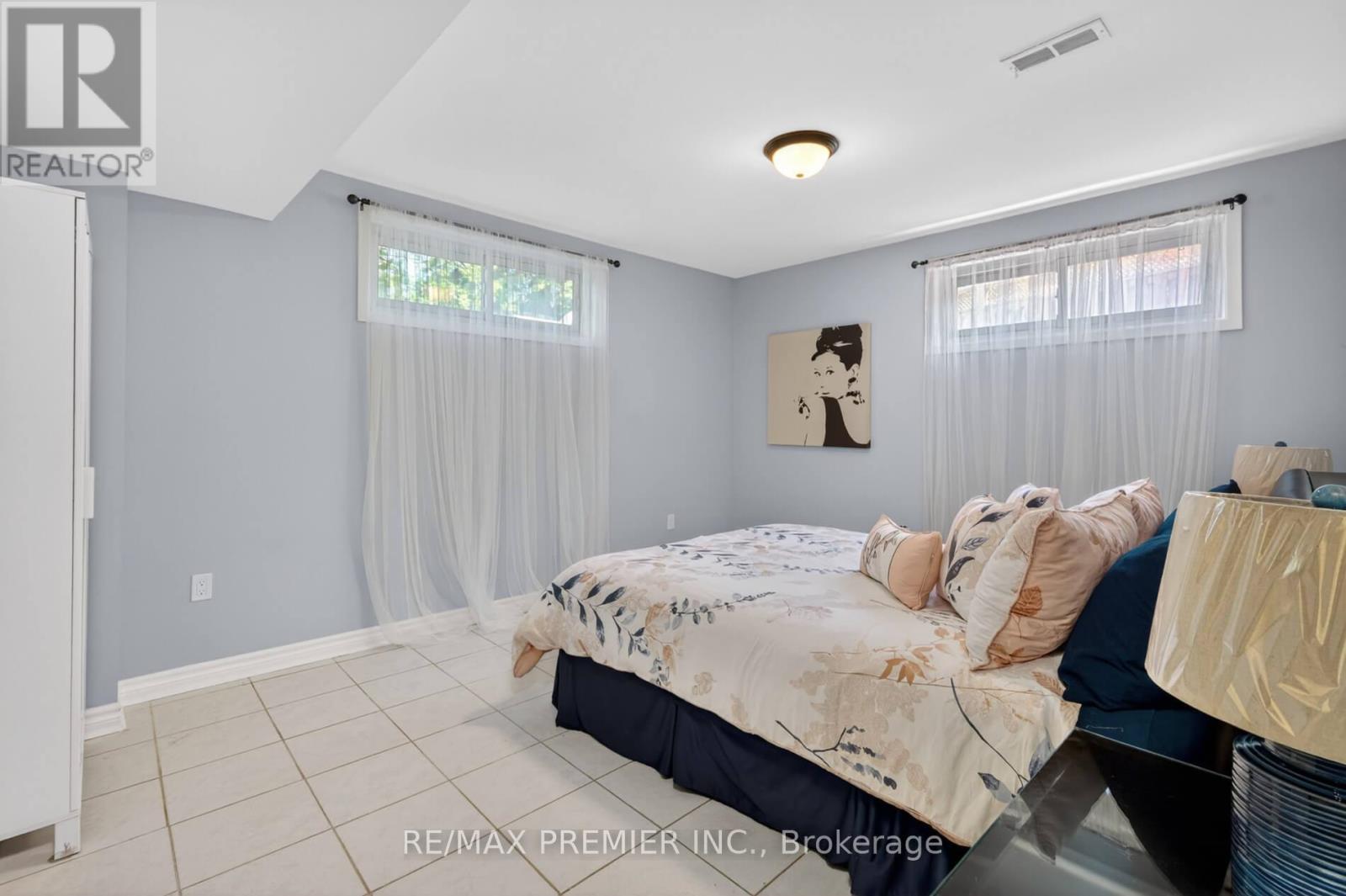 35 Lorengate Place, Vaughan, ON