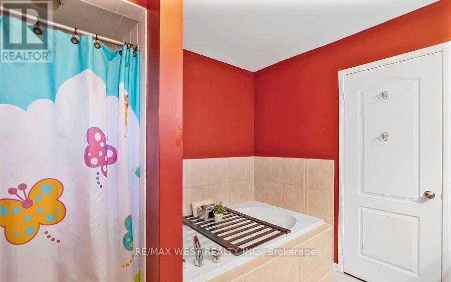 56 Lockheed Crescent, Brampton, ON