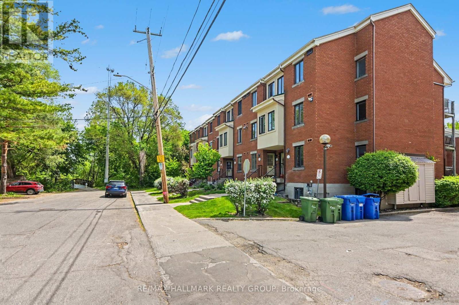 1168 Blasdell Avenue, Ottawa, ON