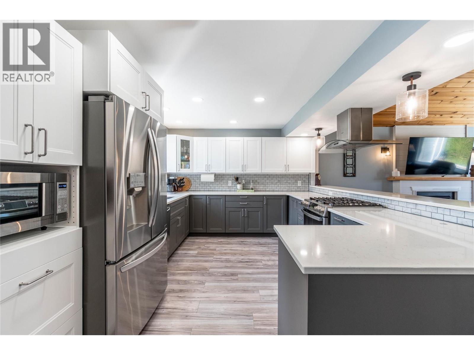 Kitchen main level - 6763 Meadows Drive, Oliver, BC