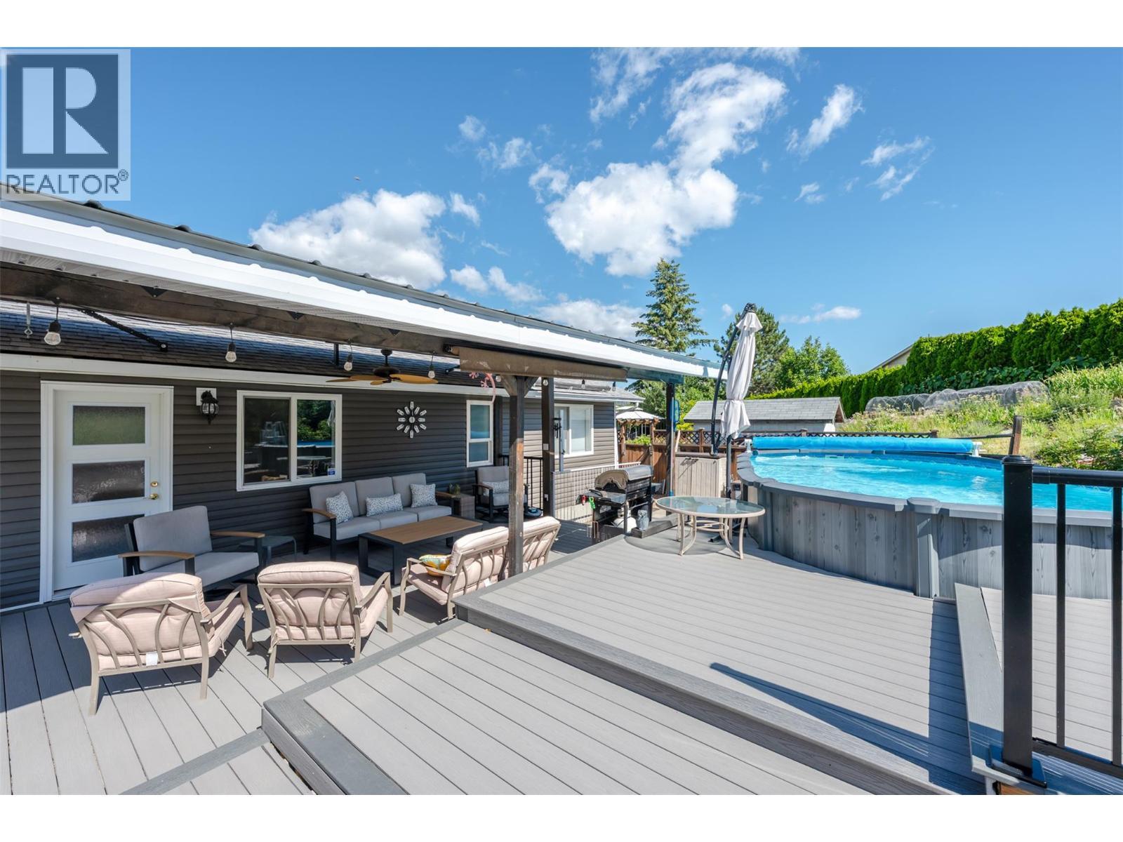 Back deck - 6763 Meadows Drive, Oliver, BC