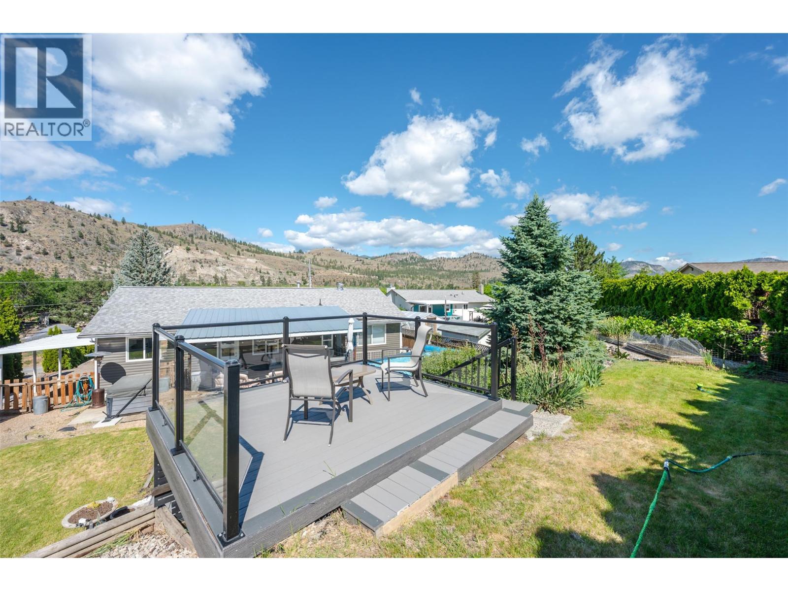 Viewing platform - 6763 Meadows Drive, Oliver, BC