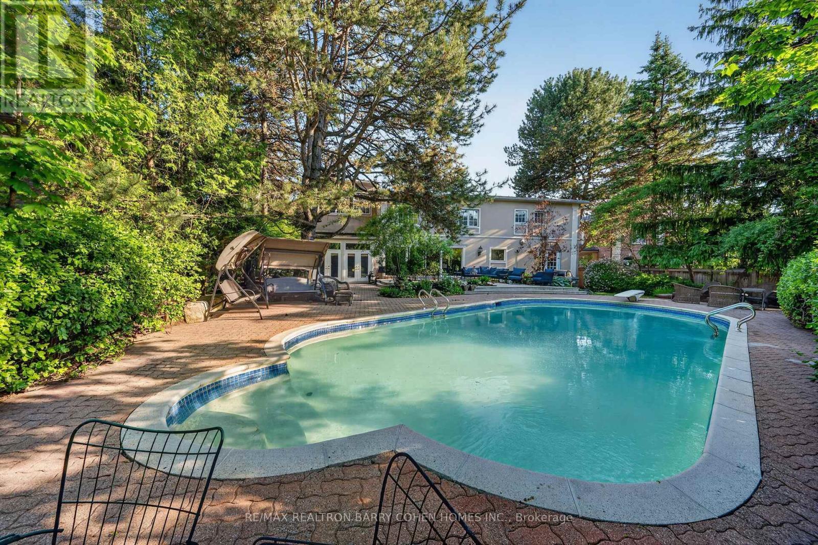 21 Fifeshire Road, Toronto, ON