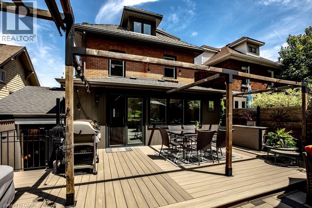 99 Hillcrest Avenue, Hamilton, ON - Outdoor With Deck Patio Veranda