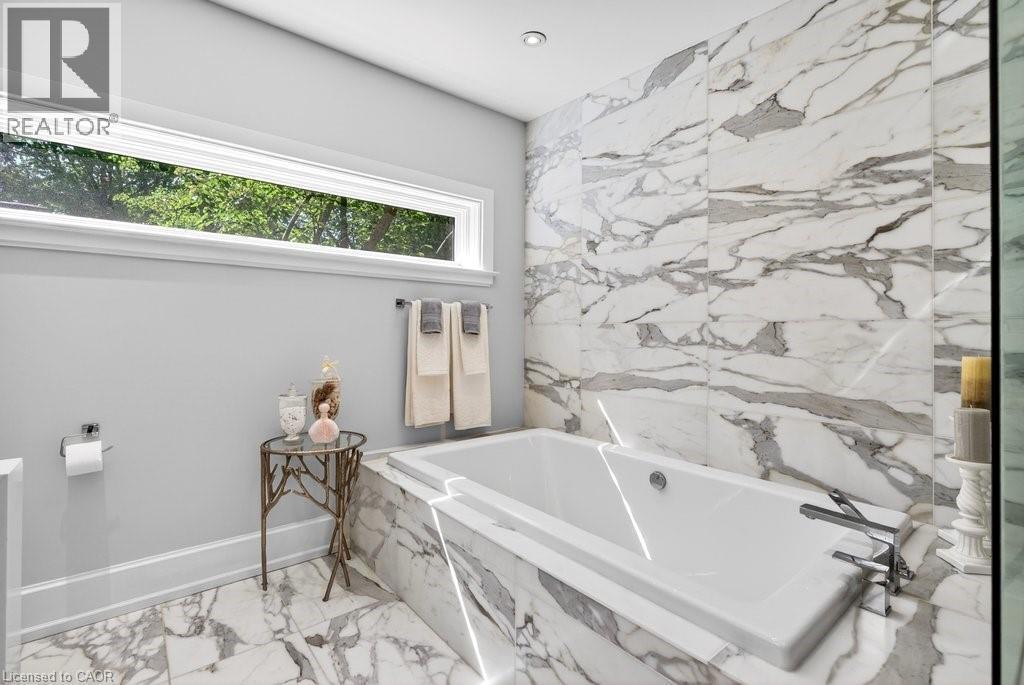 277 Shoreacres Road, Burlington, ON