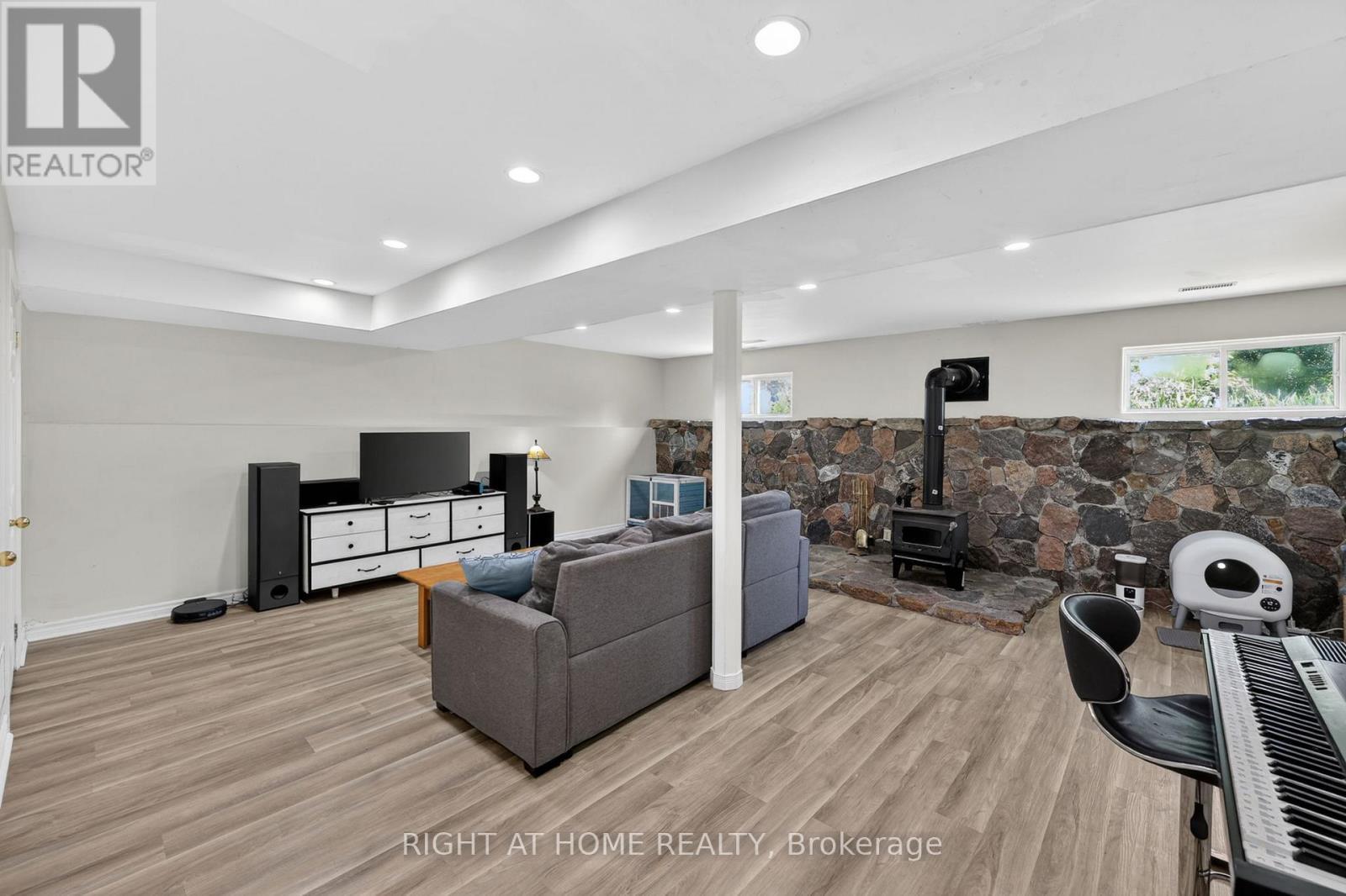 2792 Stephen Drive, Ramara, ON