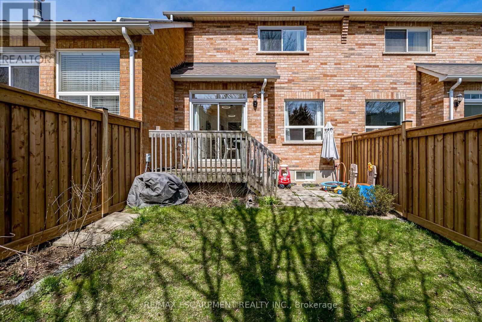 24 - 10 Davidson Boulevard, Hamilton, ON