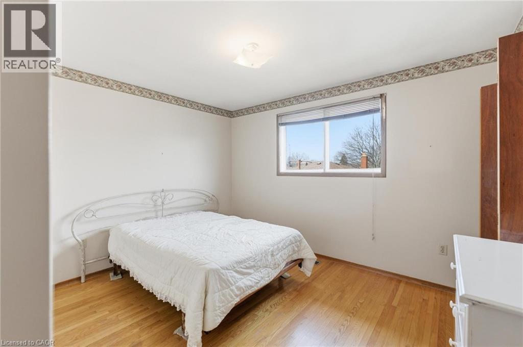 Bedroom 2 - 26 Adorn Court, Hamilton, ON