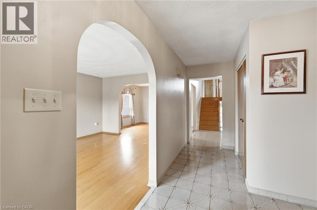 26 Adorn Court, Hamilton, ON