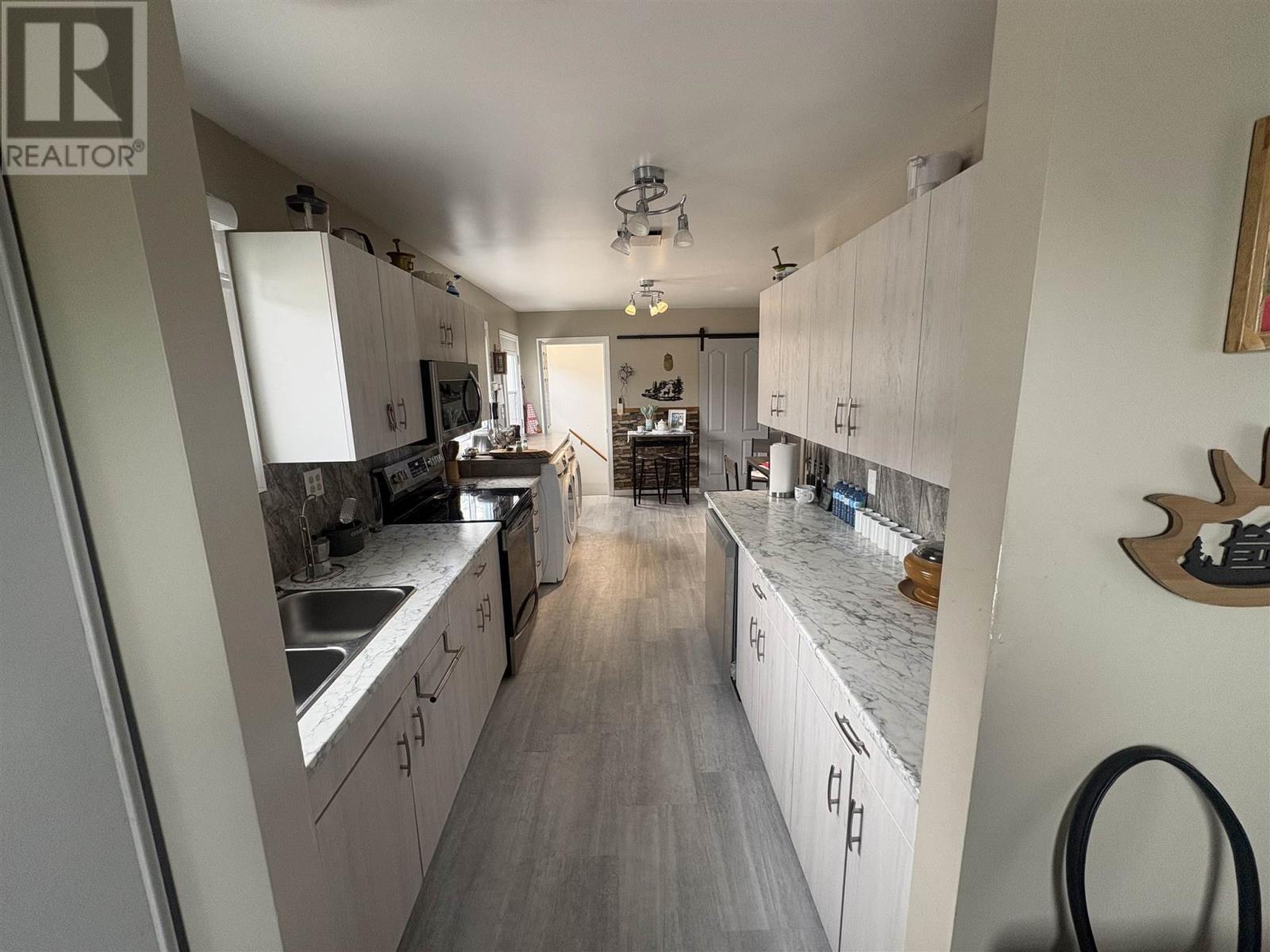 14 Albert St, Elliot Lake, ON