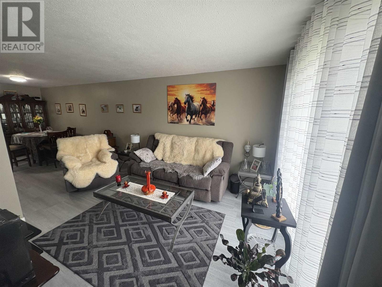 14 Albert St, Elliot Lake, ON