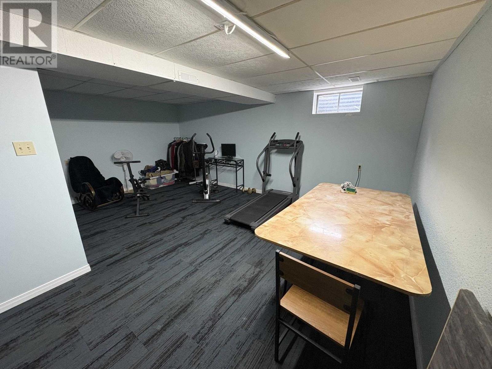 14 Albert St, Elliot Lake, ON