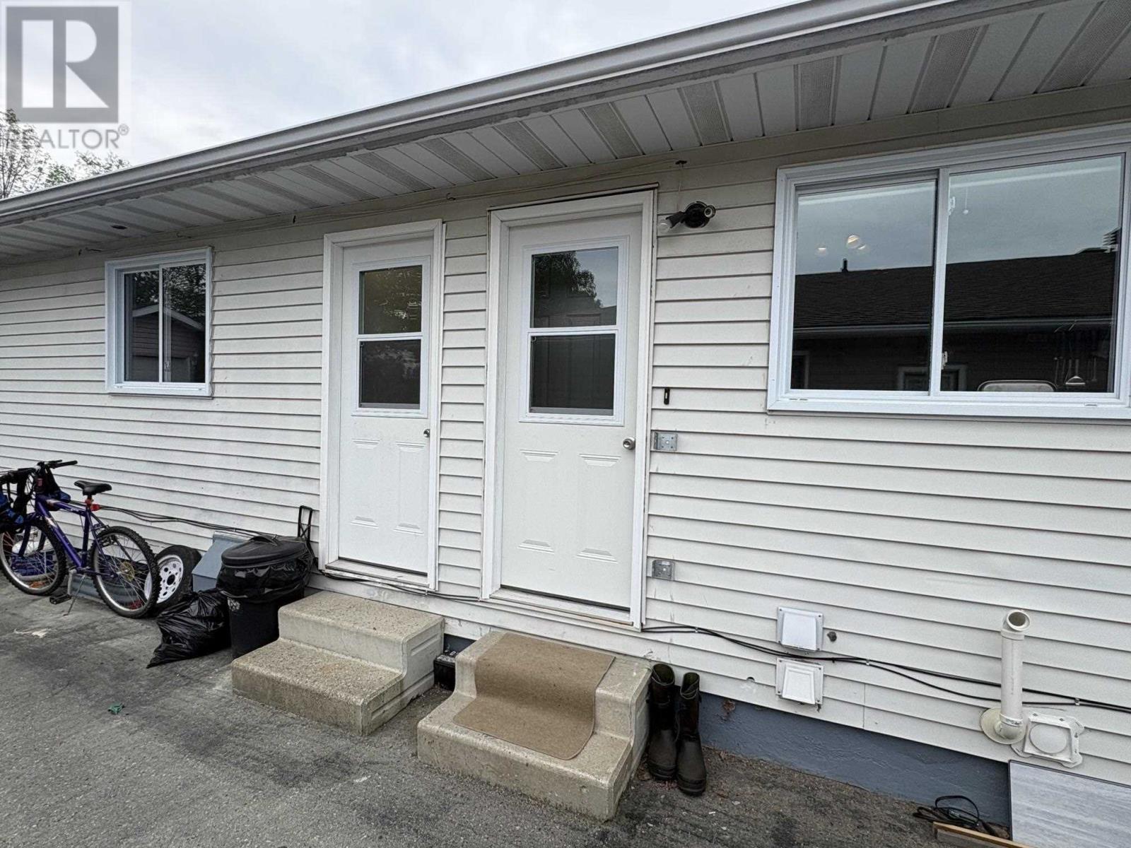 14 Albert St, Elliot Lake, ON