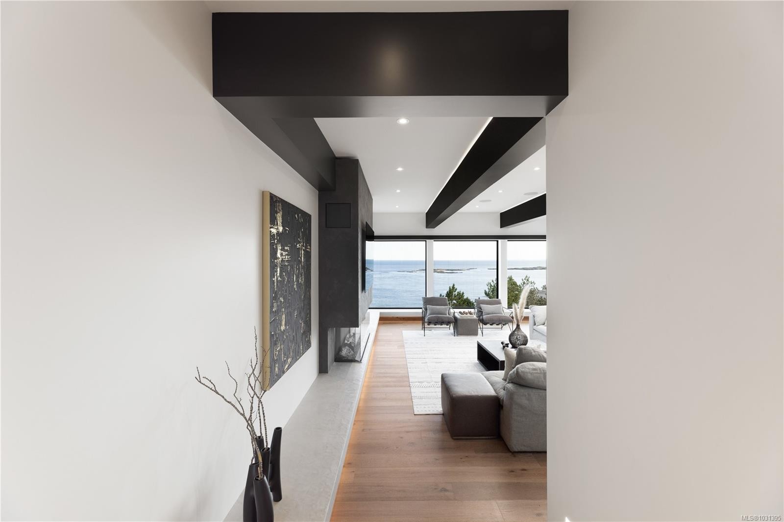 121 Denison Rd, Oak Bay, BC
