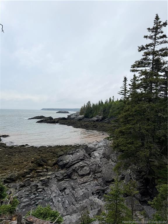 - Meadow Cove Rd, Musquash, NB