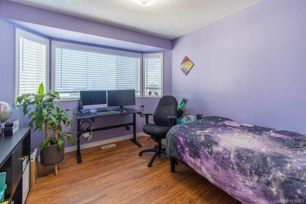 749 Marchmont Rd, Duncan, BC