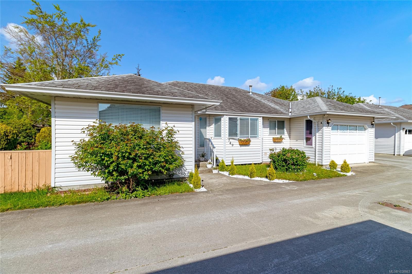 749 Marchmont Rd, Duncan, BC