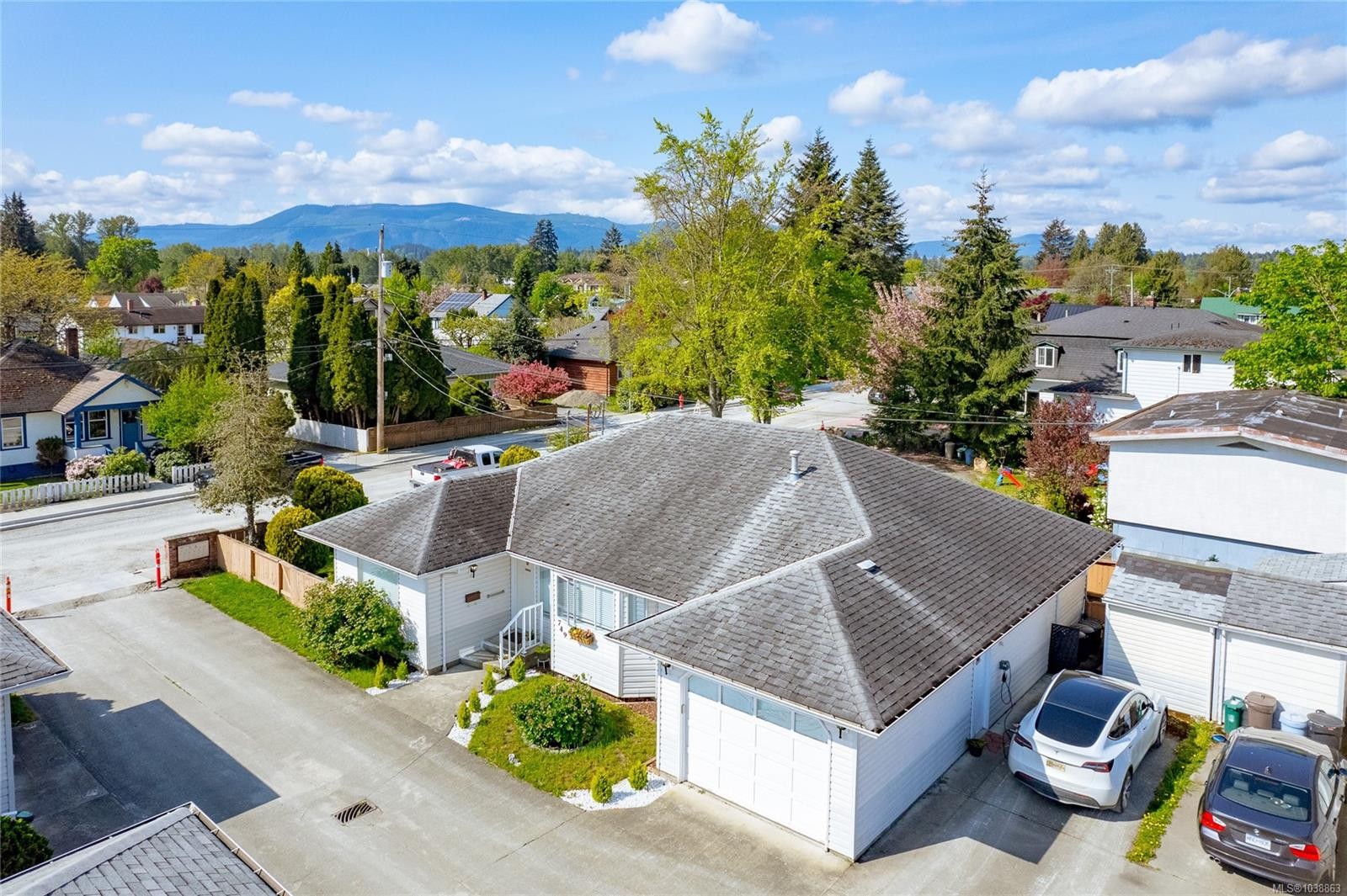 749 Marchmont Rd, Duncan, BC