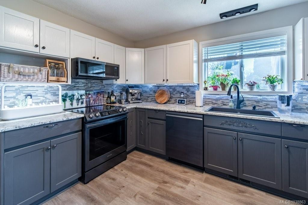 749 Marchmont Rd, Duncan, BC