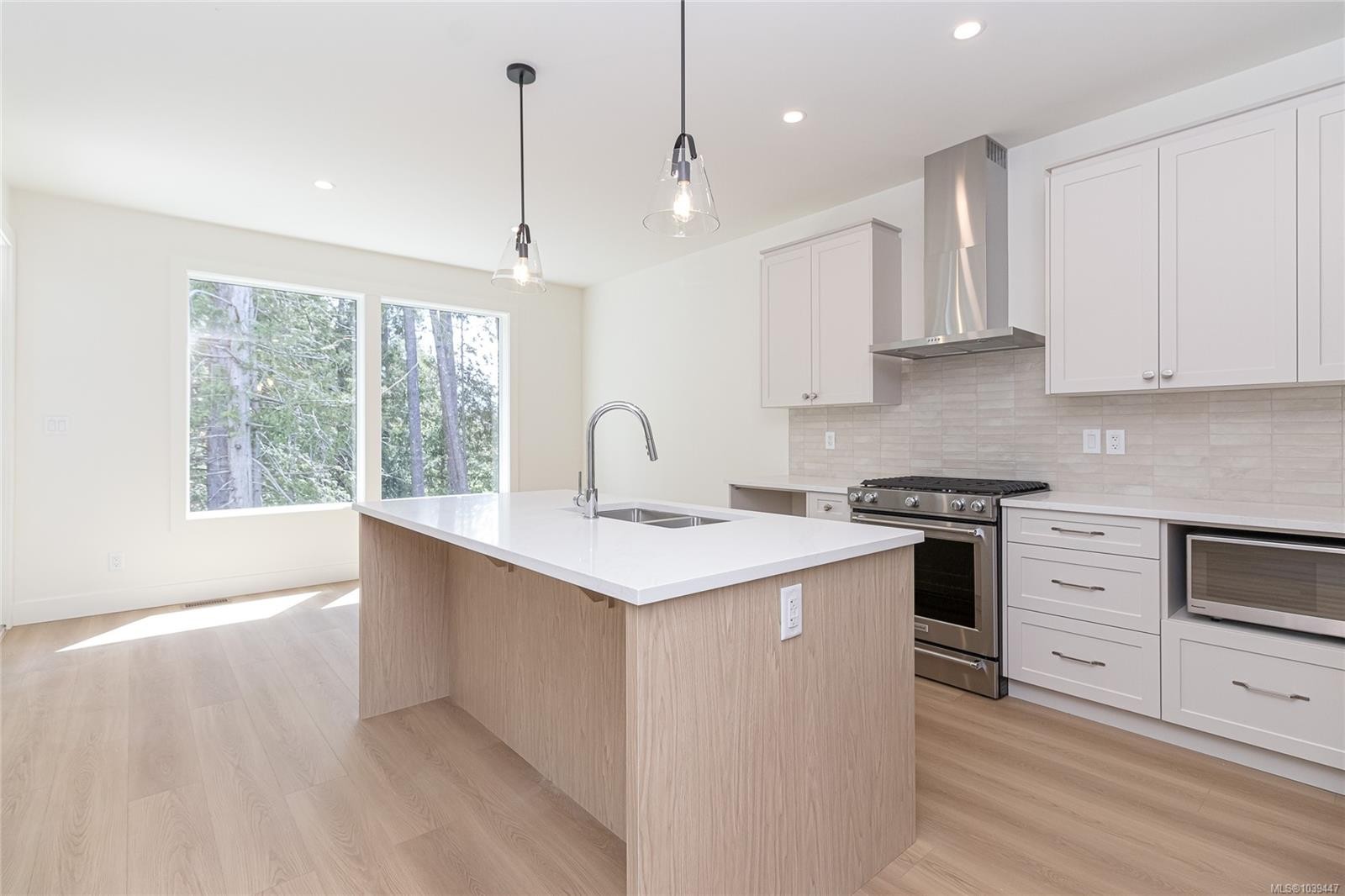 2172 Bellflower Dr, Langford, BC