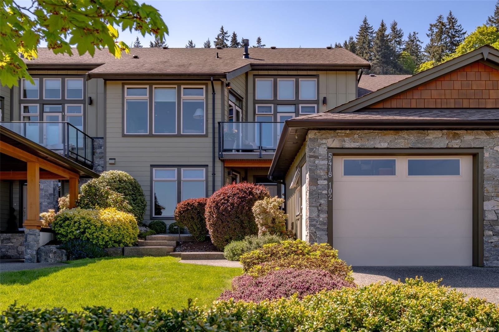 #102-5418 Jacobs Lane, Nanaimo, BC