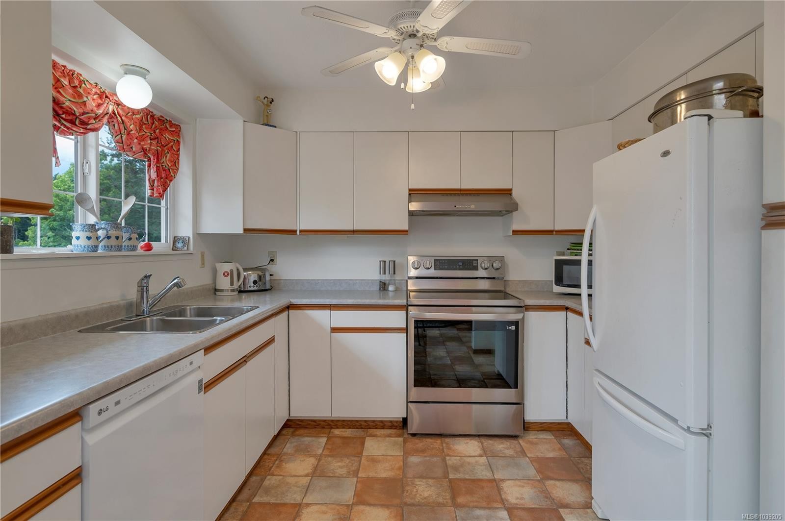 755 Kit Cres, Campbell River, BC