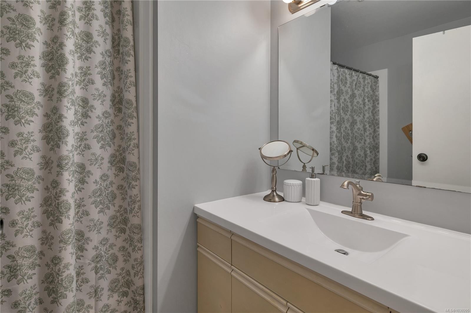 755 Kit Cres, Campbell River, BC