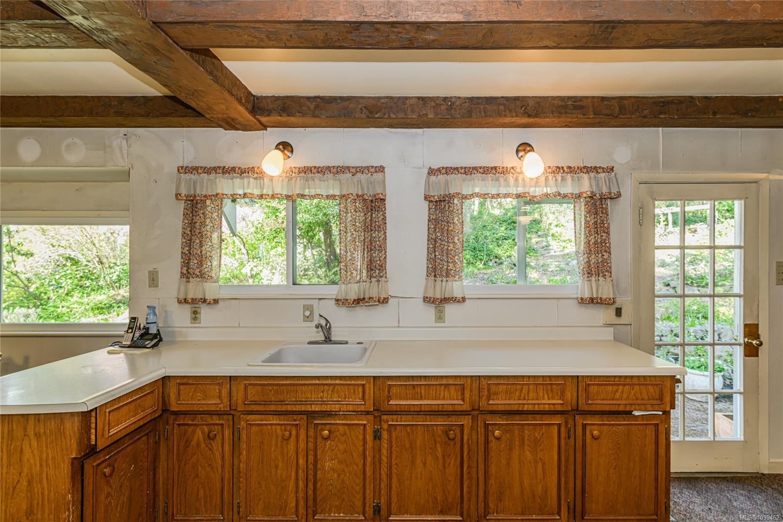 1254 Burnside Rd West, View Royal, BC