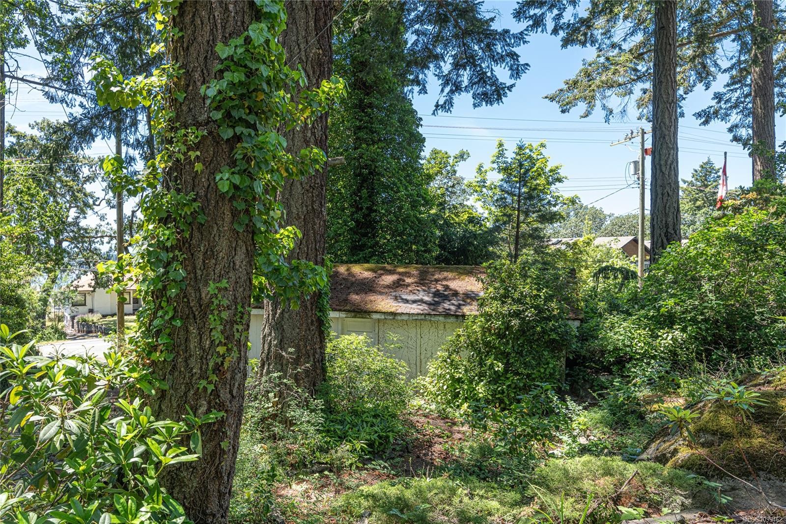 1254 Burnside Rd West, View Royal, BC