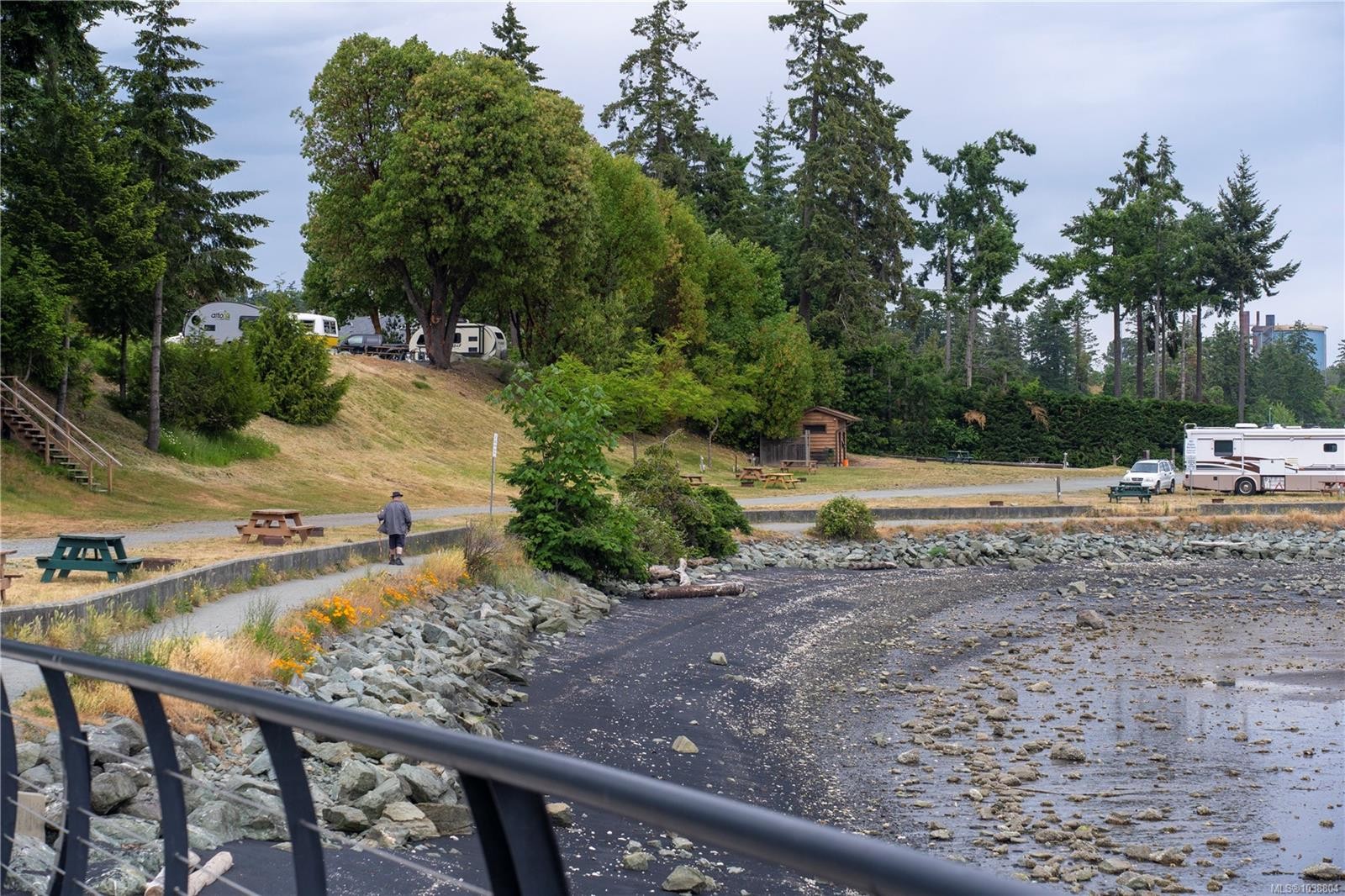 8008 Glenhurst Dr North, Crofton, BC