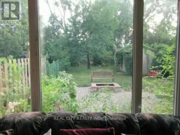 2290 Delkus Crescent, Mississauga, ON