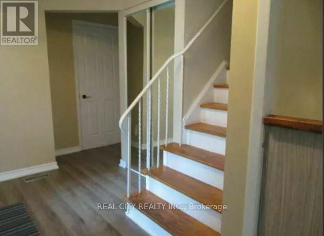2290 Delkus Crescent, Mississauga, ON